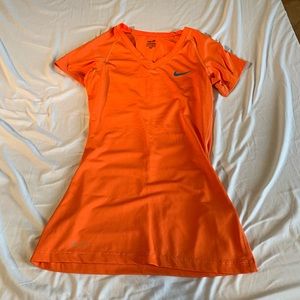 Nike pro short sleeve XS